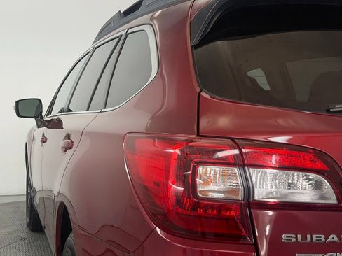 Used 2017 Subaru Outback 2.5i Limited AWD/4WD image 67