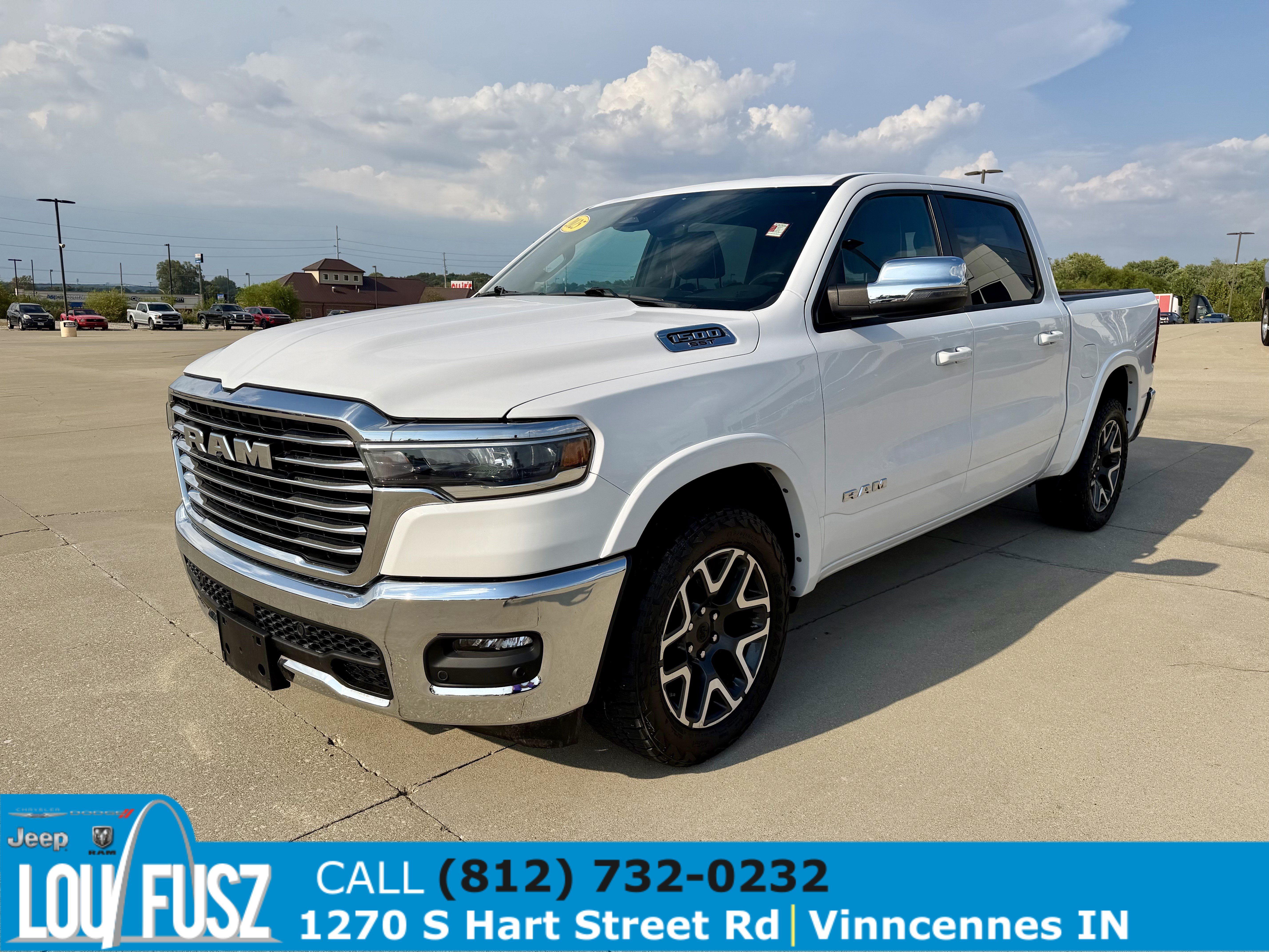 Used 2025 RAM 1500 Laramie AWD/4WD image 3