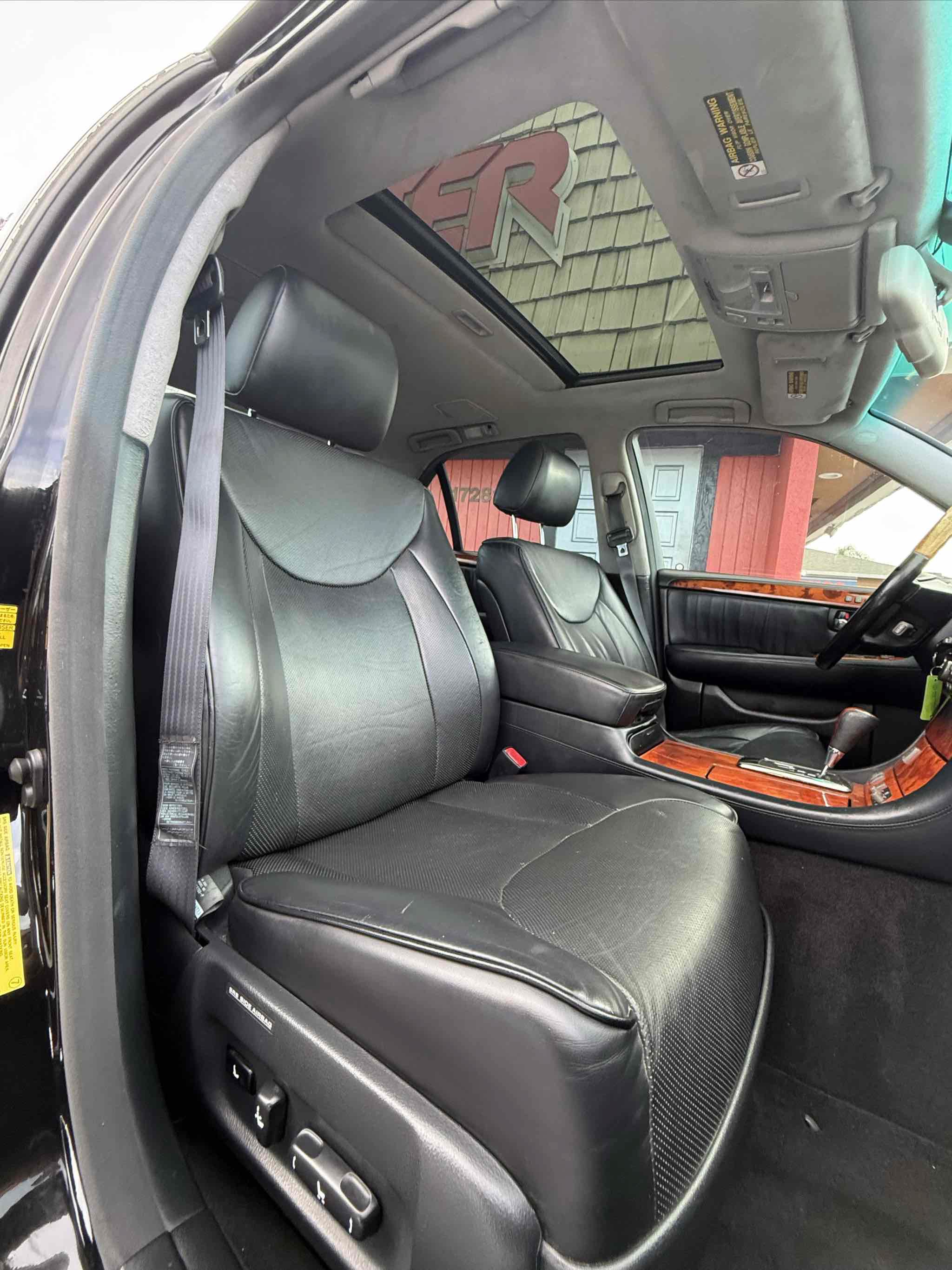 Used 2005 Lexus LS 430 RWD image 12