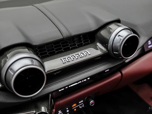 Used 2023 Ferrari 812 GTS RWD image 90
