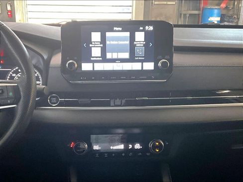 Used 2023 Mitsubishi Outlander SE image 19