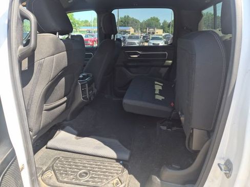 Used 2019 RAM 1500 Big Horn AWD/4WD image 14