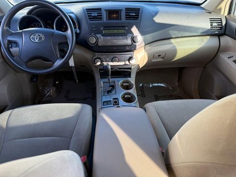 Used 2010 Toyota Highlander 4WD image 14