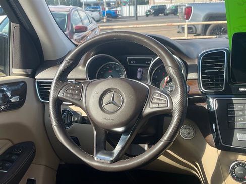 Used 2018 Mercedes-Benz GLE 350 4MATIC image 23
