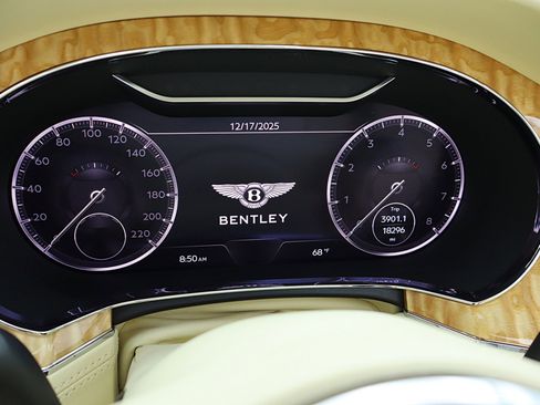 Used 2020 Bentley Continental GT image 40
