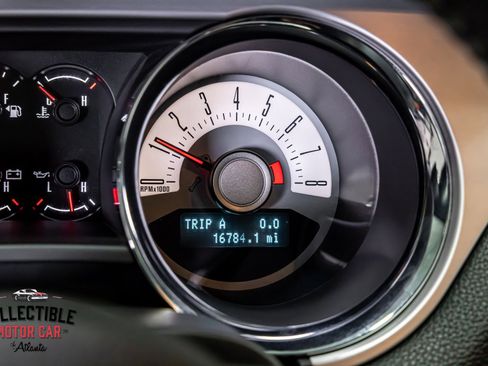 Used 2011 Ford Mustang GT Premium image 75