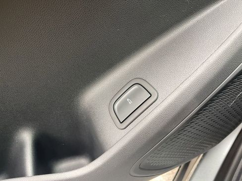 New 2026 Chevrolet Traverse LT w/ Midnight/Sport Edition image 34