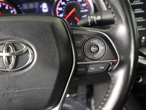Used 2019 Toyota Camry XSE image 40