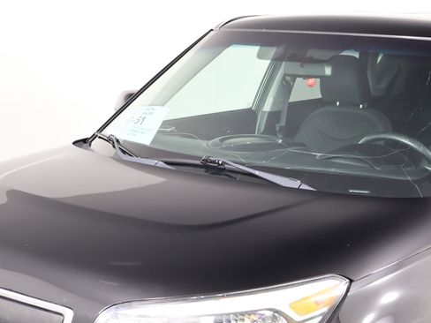 Used 2014 Kia Soul Base image 12