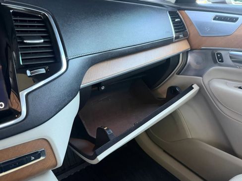 Used 2017 Volvo XC90 T6 Inscription w/ Vision Package image 63