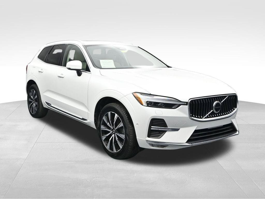 Used 2023 Volvo XC60 B5 Plus FWD image 7