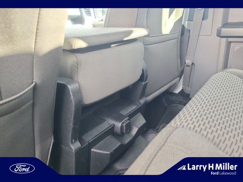 Used 2017 Ford F150 XLT w/ Equipment Group 302A Luxury image 29