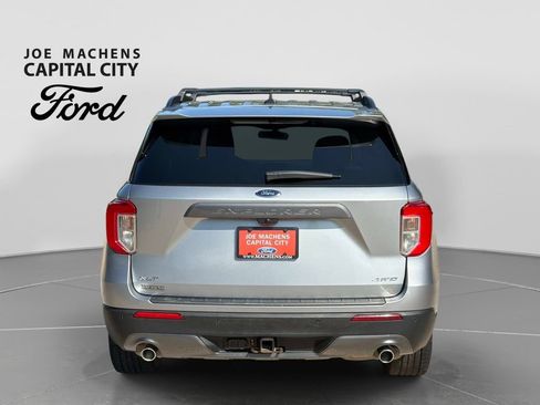 Used 2023 Ford Explorer XLT w/ Equipment Group 202A AWD/4WD image 40