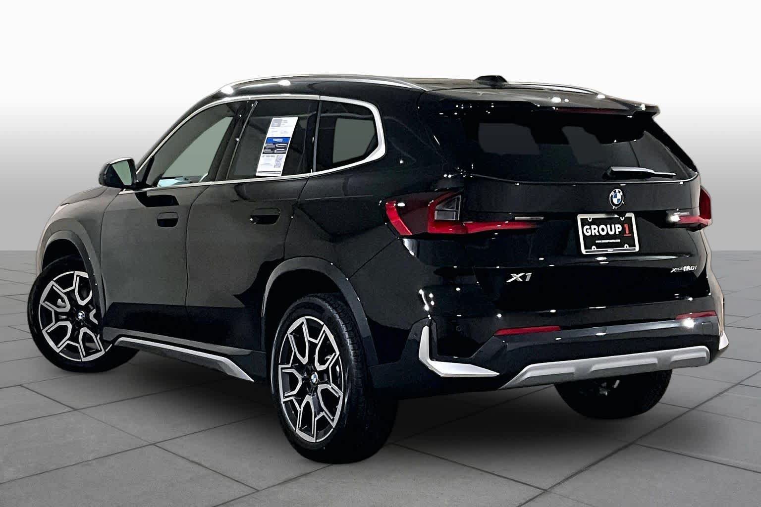 Used 2026 BMW X1 xDrive28i w/ Technology Package AWD/4WD image 11