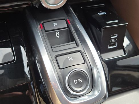 Used 2025 Acura MDX SH-AWD w/ Advance Package image 29