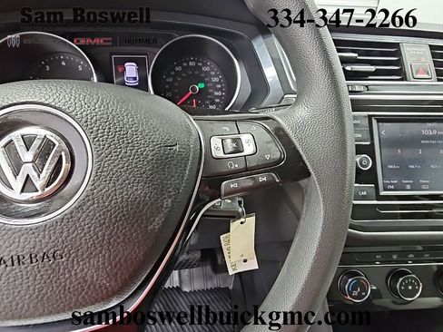 Used 2018 Volkswagen Tiguan S w/ 3rd Row Seat Package image 22