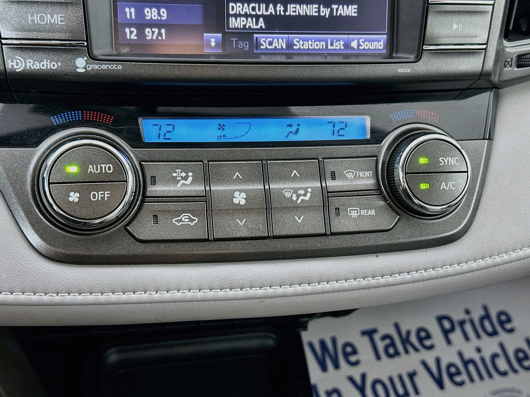 Used 2015 Toyota RAV4 XLE FWD image 15