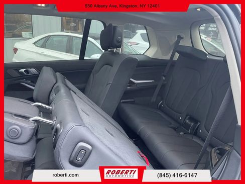 Used 2021 BMW X7 xDrive40i w/ Premium Package image 21