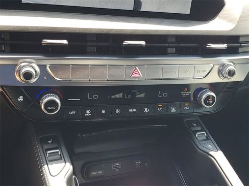 Used 2024 Kia Telluride SX Prestige X-Line image 18