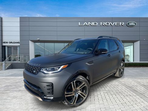 New 2026 Land Rover Discovery Limited Edition image 1