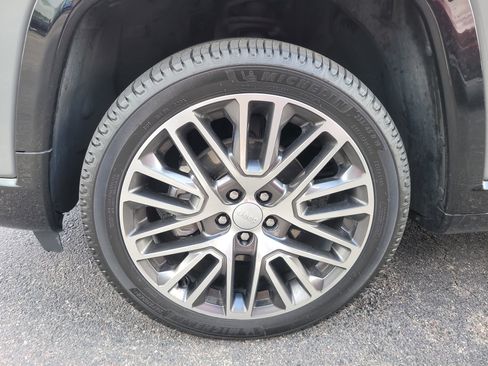 Used 2022 Jeep Compass Limited w/ Elite Group image 8