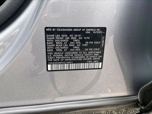 Certified 2026 Volkswagen Atlas Cross Sport SE FWD image 34