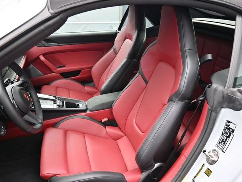 Used 2026 Porsche 911 Carrera GTS RWD image 6