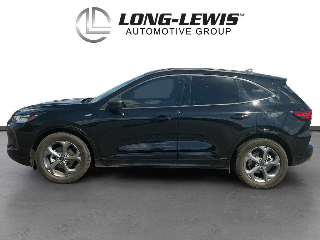 Used 2023 Ford Escape ST-Line w/ Tech Pack #1 FWD image 2