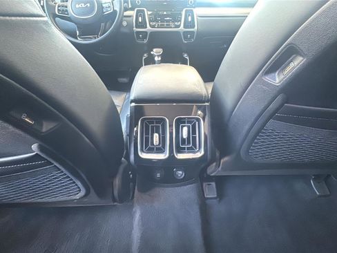 Used 2023 Kia Sorento SX AWD/4WD image 24