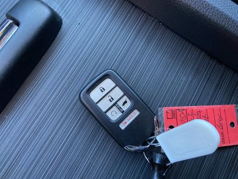 Used 2022 Honda Pilot Special Edition image 44