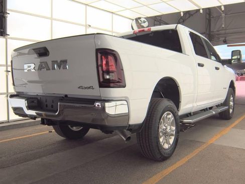 Used 2026 RAM 2500 Big Horn AWD/4WD image 7