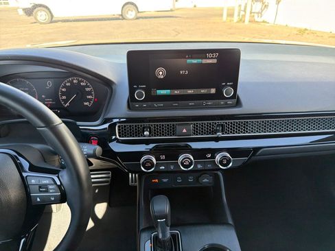 Used 2025 Honda Civic Sport image 23