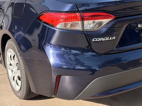 Used 2021 Toyota Corolla LE FWD image 7
