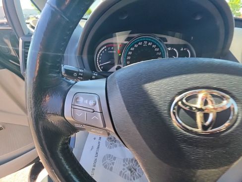 Used 2009 Toyota Venza AWD image 18