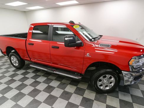 Used 2023 RAM 2500 Big Horn w/ Level 1 Equipment Group image 7
