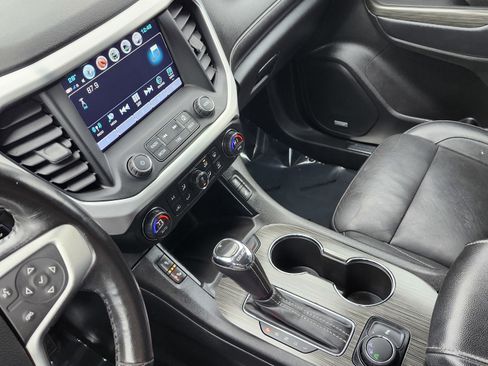 Used 2019 GMC Acadia SLT image 31