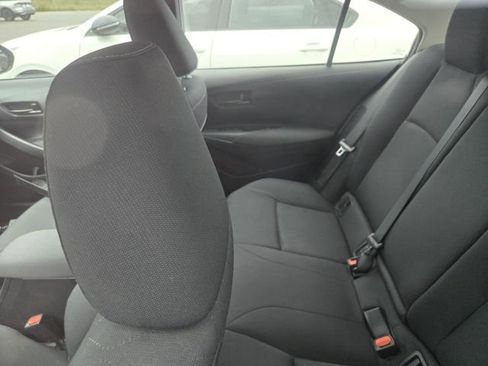 Used 2023 Toyota Corolla LE w/ LE Convenience Package FWD image 4