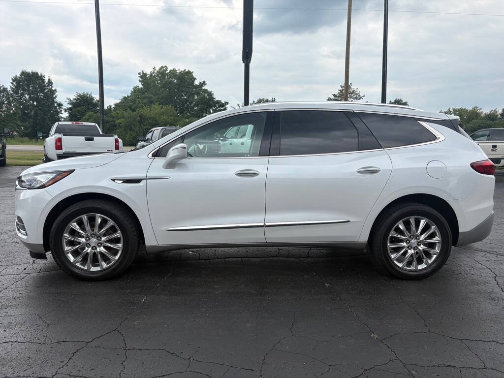 Used 2018 Buick Enclave Premium w/ Experience Buick Package AWD/4WD image 3