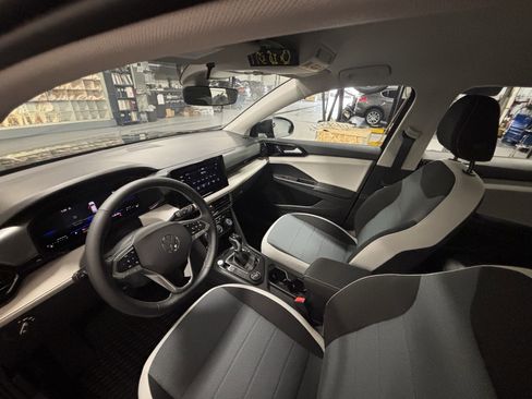 New 2025 Volkswagen Taos S image 5