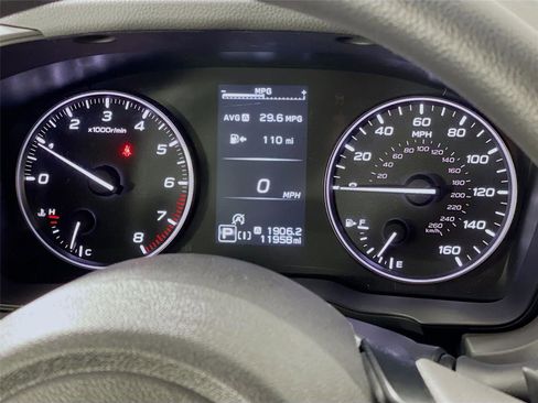 Used 2024 Subaru Crosstrek 2.0i Premium image 16