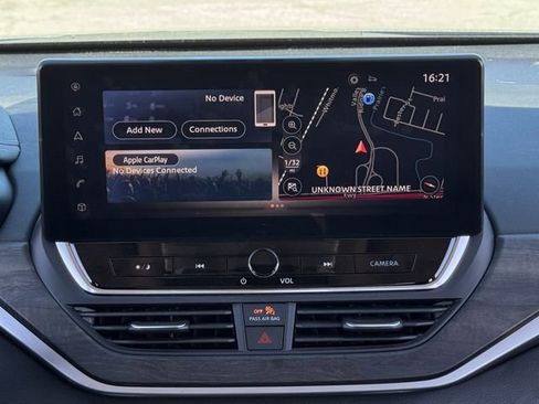 Used 2024 Nissan Altima 2.5 SL image 15