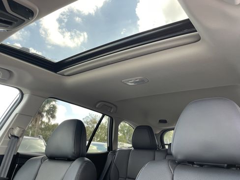 Certified 2025 Subaru Outback Touring w/ Tech Package 3 image 20