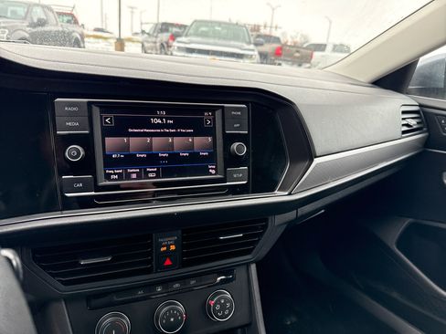 Used 2019 Volkswagen Jetta S w/ Driver Assistance Package image 11