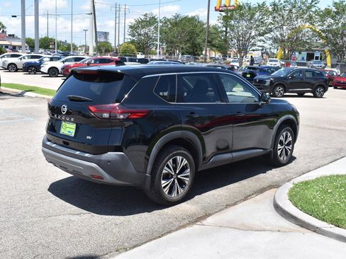 Used 2021 Nissan Rogue SV FWD image 12