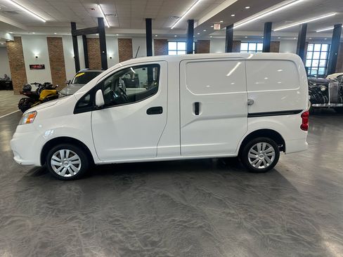 Used 2020 Nissan NV200 SV image 8