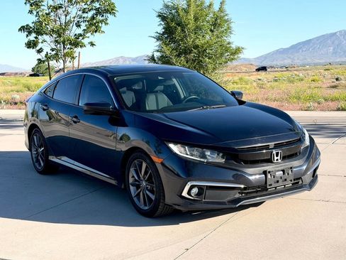 Used 2020 Honda Civic EX image 3