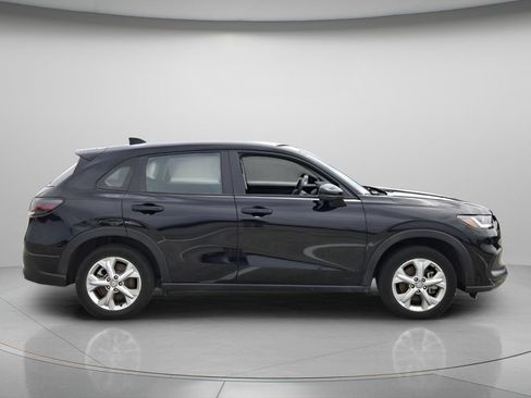 Used 2024 Honda HR-V LX image 3