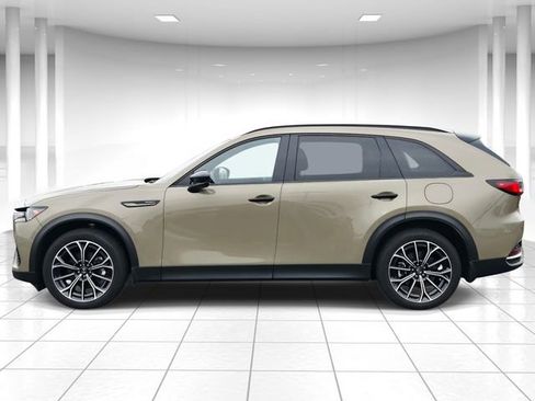 Certified 2025 MAZDA CX-70 Plug-In Hybrid w/ Premium Plus AWD/4WD image 2