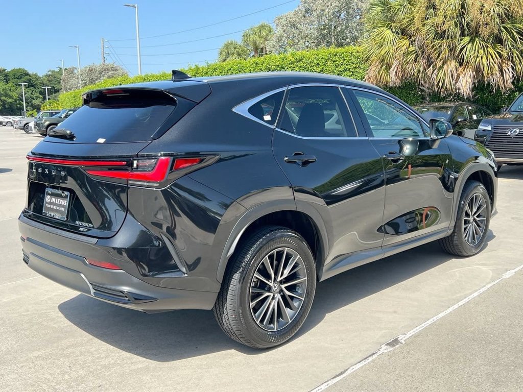 Used 2024 Lexus NX 350h AWD image 7