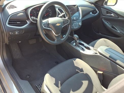 Used 2023 Chevrolet Malibu LT FWD image 11